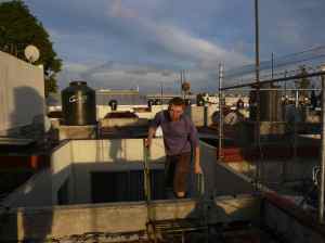 "Camilo auf dem Dach"
